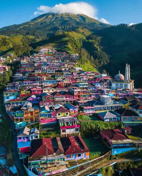 Wisata Jeep Nepal Van Java: Petualangan Off-Road Menjelajahi Keindahan Lereng Gunung Sumbing