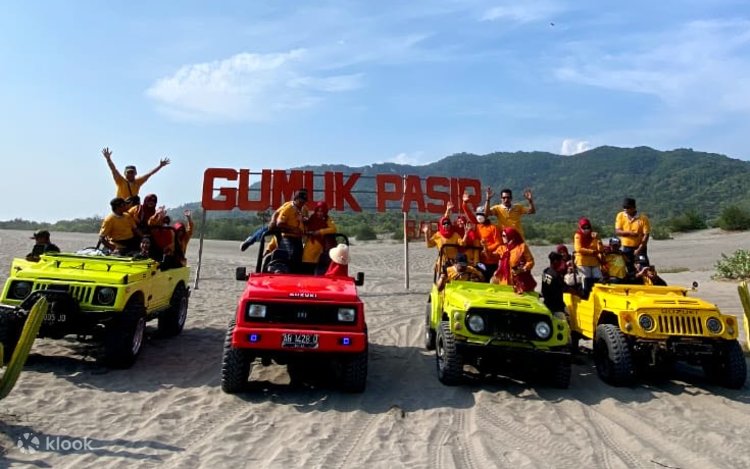 Daftar Harga Sewa Jeep Gumuk Pasir Pantai Parangtritis Daftar Harga Sewa Jeep Gumuk Pasir Pantai Parangtritis